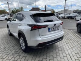 NX 300h F Sport CVT