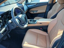 NX 450h+ Prestige Plus AWD CVT