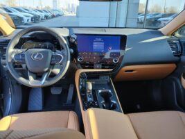 NX 450h+ Prestige Plus AWD CVT