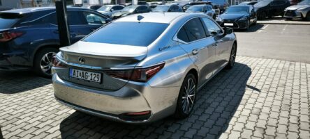 ES 300h Prestiege CVT