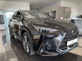 NX 350h Luxury AWD CVT