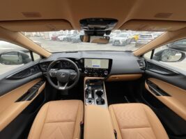 NX 450h+ Prestige Plus AWD CVT