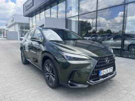 NX 350h Luxury AWD CVT