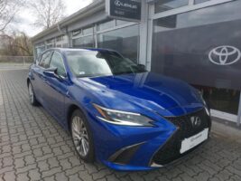 ES 300h F Sport Plus CVT