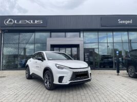 LBX 1.5 Hybrid Elegant Tech e-CVT