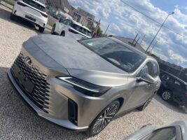 RX 450h+ Prestige Plus e-CVT Panoramic 3.9% THM!