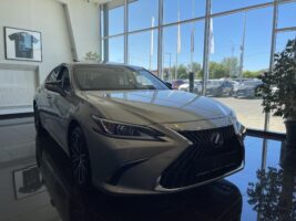 ES 300h Business Edition Tech CVT