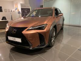UX 300h F Sport Design e-CVT