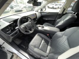 NX 350h Prestige AWD CVT