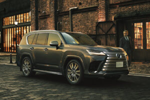 Lexus LX 700h