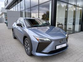 RZ 300e Prestige akár 3.9% THM
