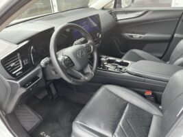 NX 350h Prestige AWD CVT