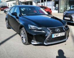 IS 300h Prestiege Plus Safety CVT