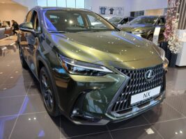 NX 450h+ Prestige Plus AWD CVT Ajéndék téli szerelt kerékkel