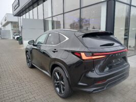 NX 450h+ Prestige Plus AWD CVT Akár 1.9% THM lízing