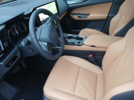 NX 450h+ Prestige Plus AWD CVT