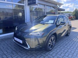 UX 250h Special Edition CVT magyarországi vezetett szervízkönyv!
